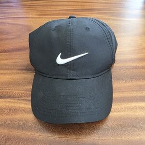 Nike Black Dri-Fit Legacy91 Youth Hat (Med To Large Size)